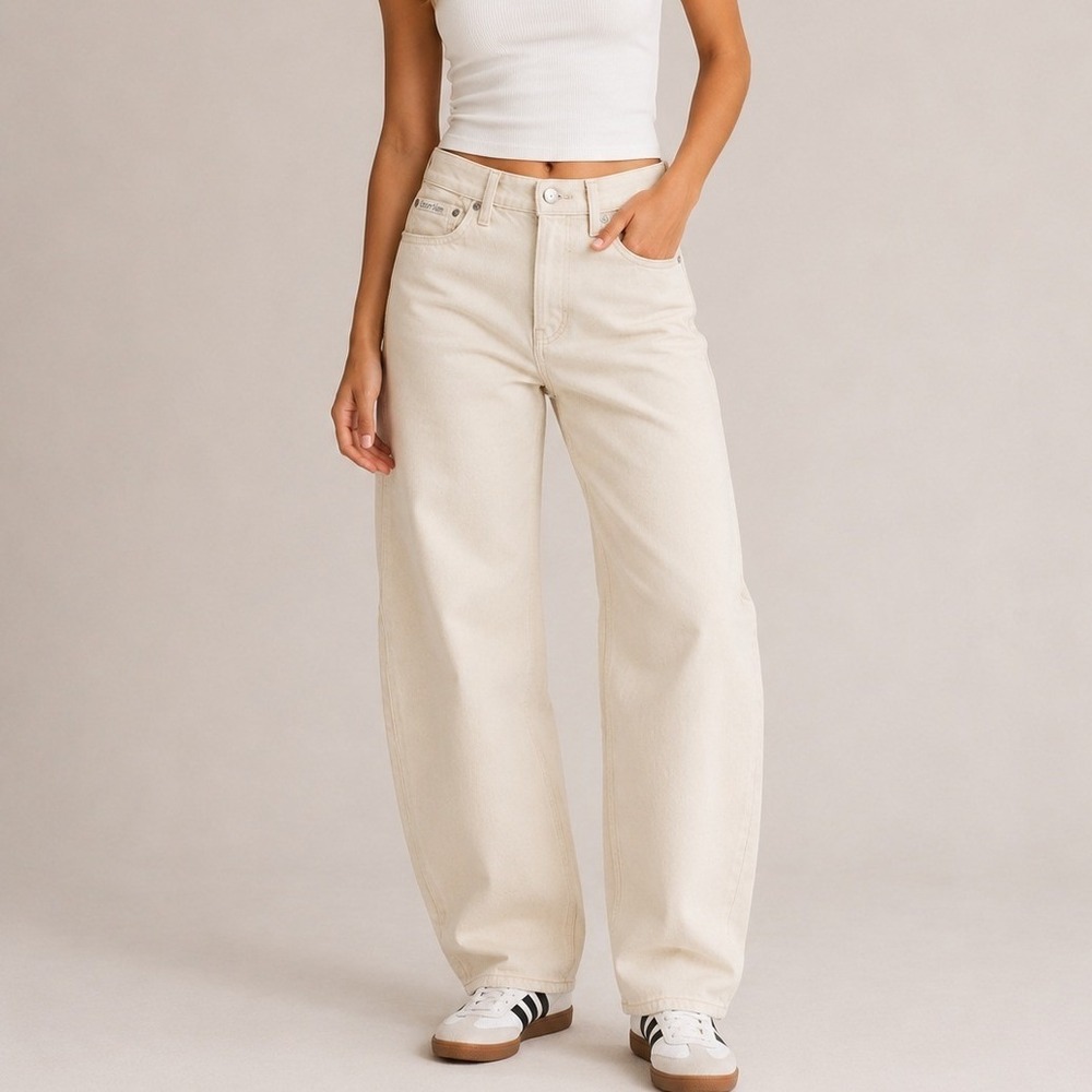 Calvin Klein Jeans Barrel High Rise Loose Fit Tapered Jeans Off White W24‎ NEW